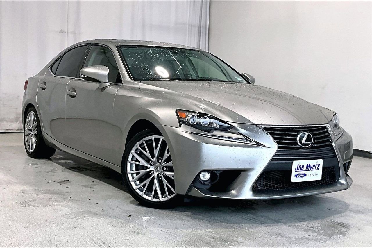 Used 2016 Lexus IS 300 AWD w/ Premium Package image 1