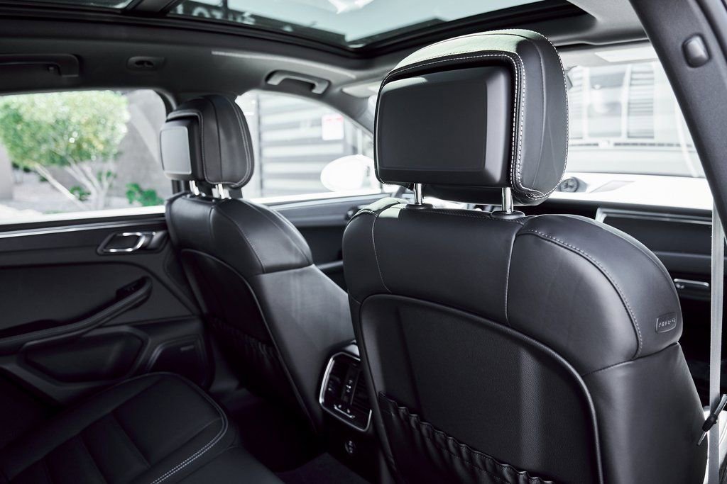 Used 2025 Porsche Macan GTS image 42