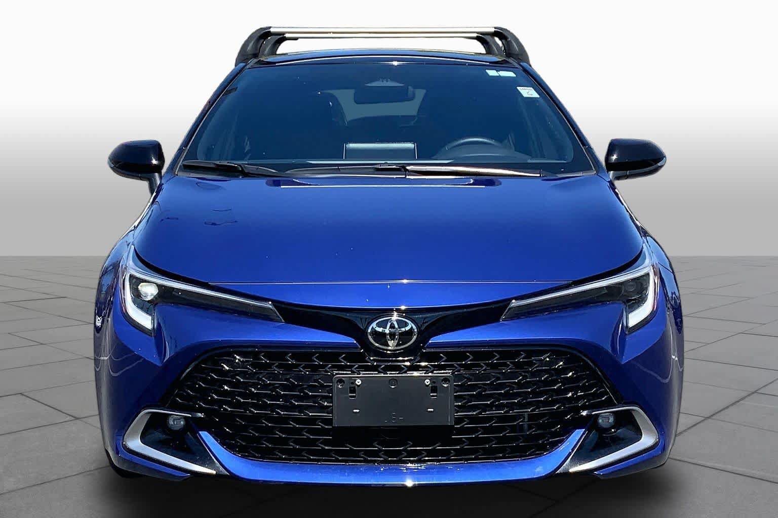 Certified 2025 Toyota Corolla XSE FWD image 3