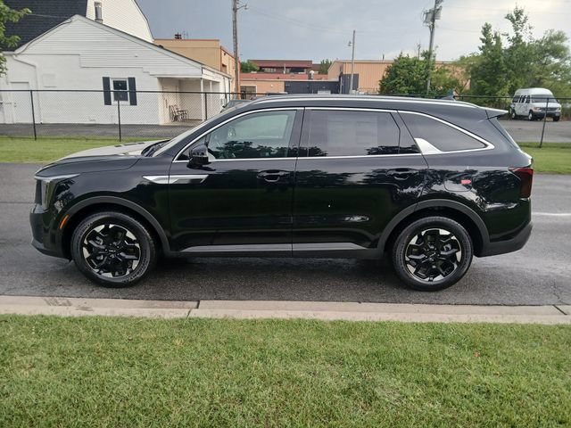 New 2026 Kia Sorento S w/ S Panoramic Sunroof Package FWD image 3
