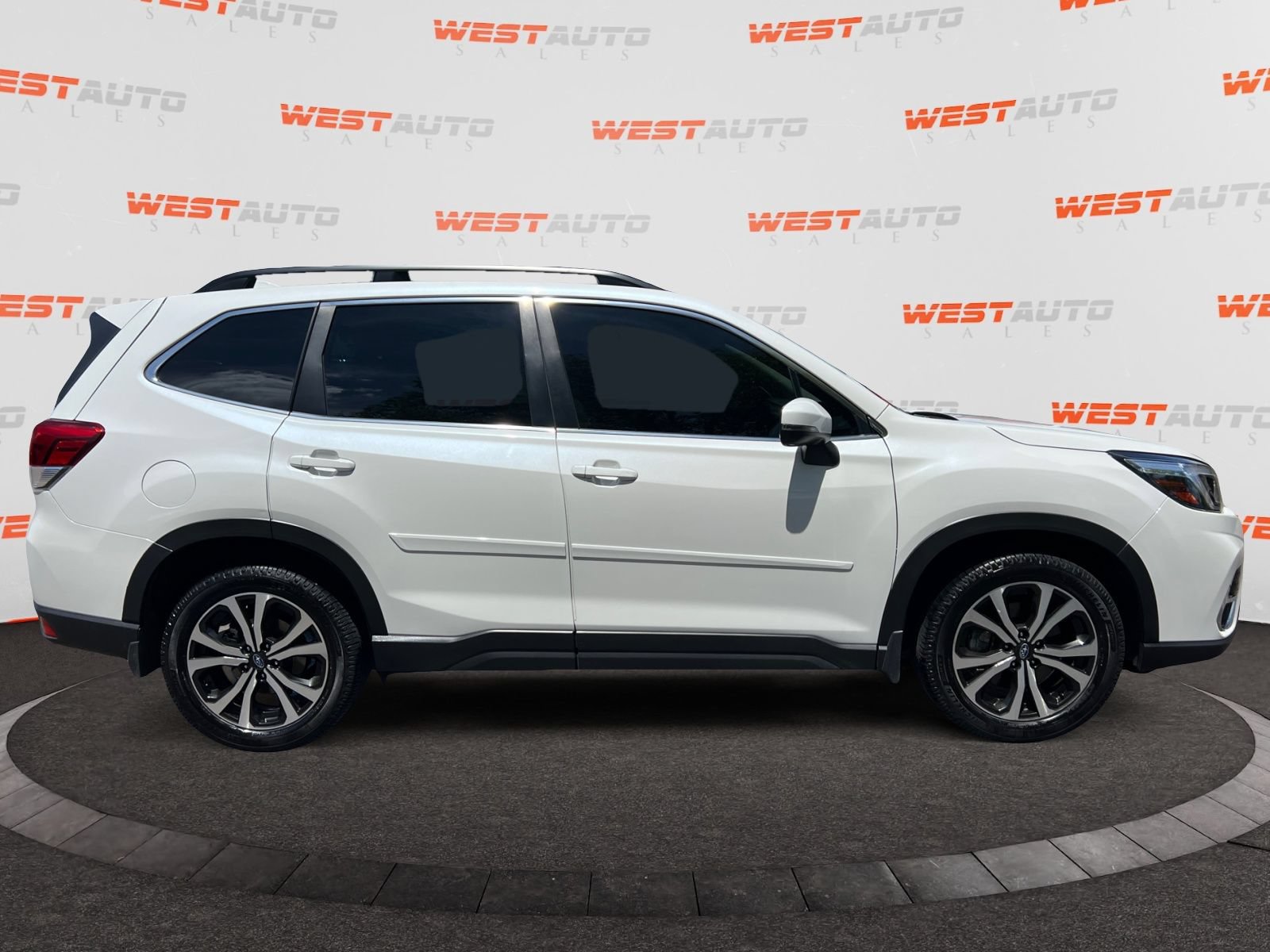 Used 2021 Subaru Forester Limited w/ Popular Package #3 AWD/4WD image 6