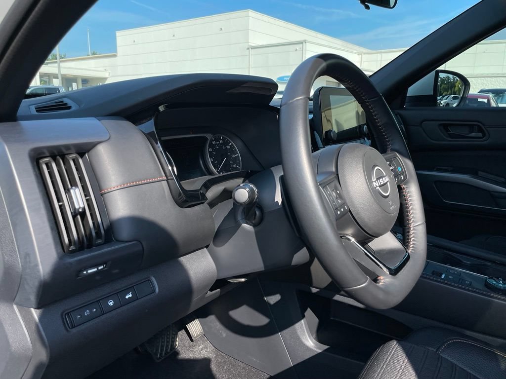 Used 2025 Nissan Pathfinder Rock Creek AWD/4WD image 27