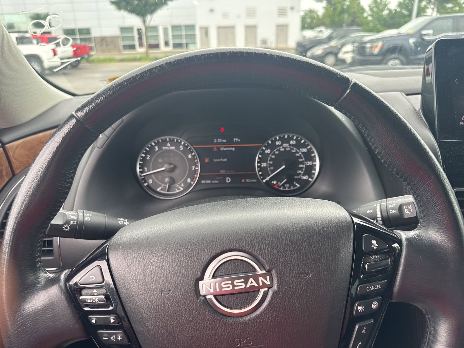 Used 2022 Nissan Armada SL w/ Captain's Chairs Package AWD/4WD image 17