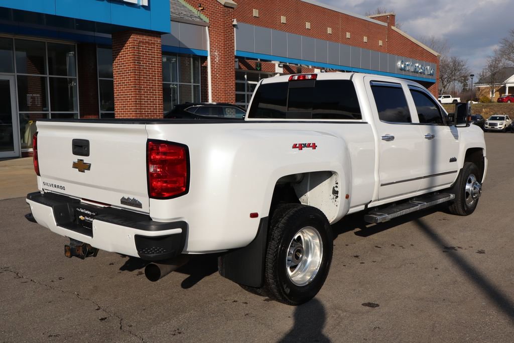 Used 2019 Chevrolet Silverado 3500 High Country w/ Duramax Plus Package image 39