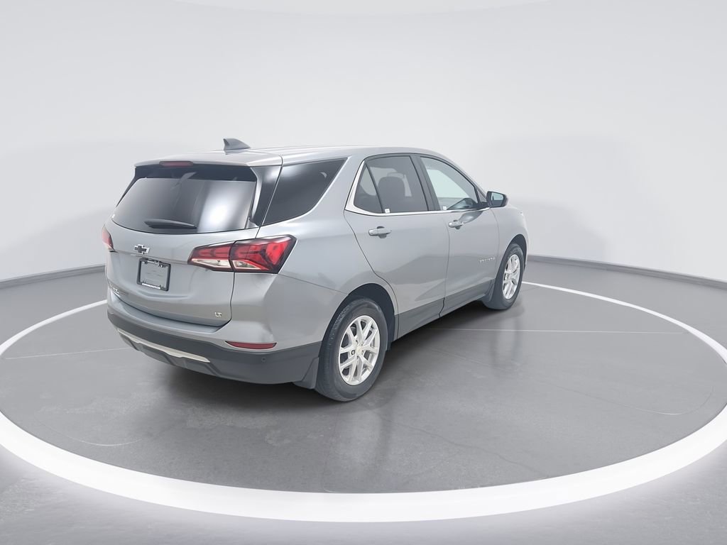 Used 2024 Chevrolet Equinox LT w/ LPO, Floor Liner Package image 7