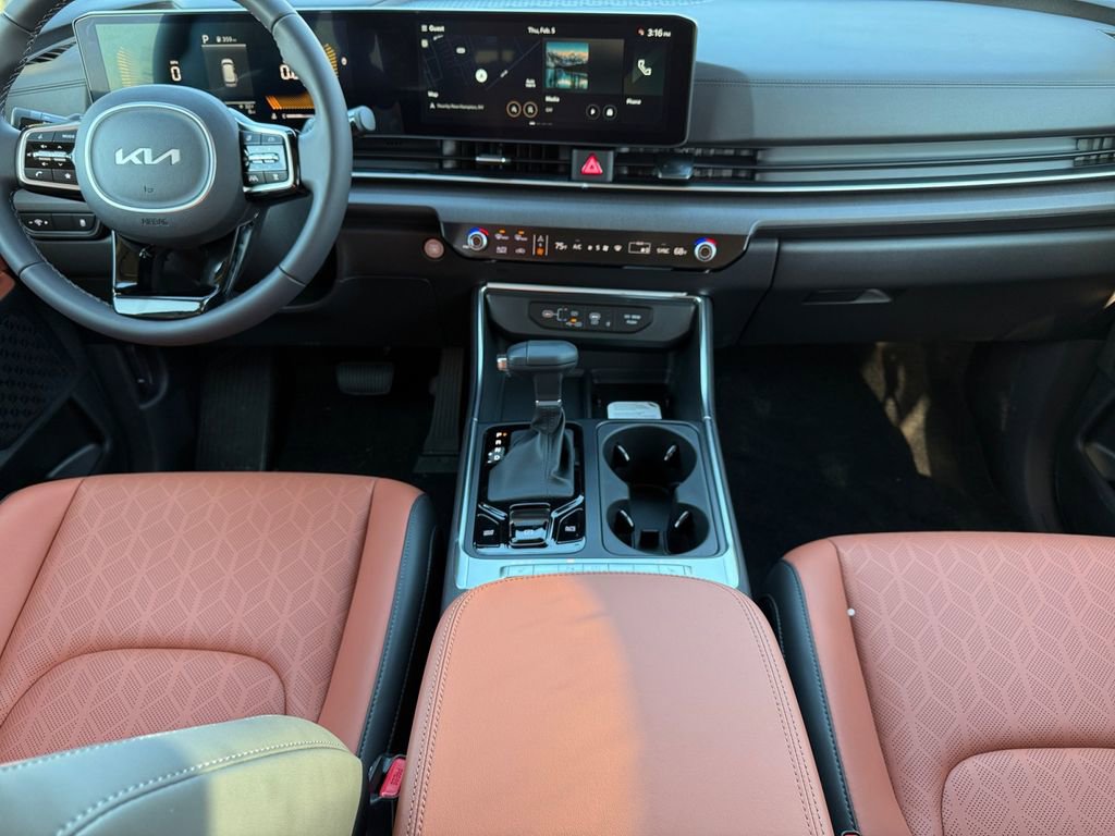 New 2026 Kia Carnival EX image 10