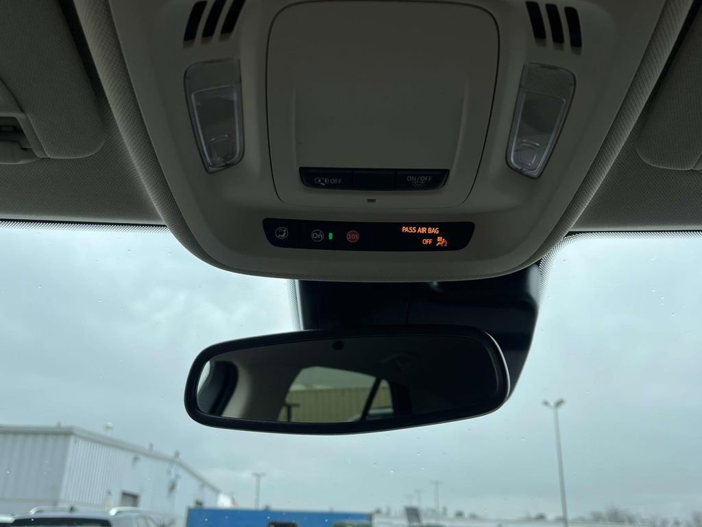 Certified 2023 Buick Envision Essence image 30