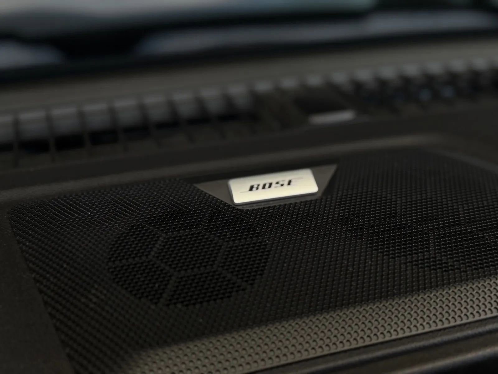 Used 2025 Chevrolet Colorado ZR2 w/ Technology Package image 40