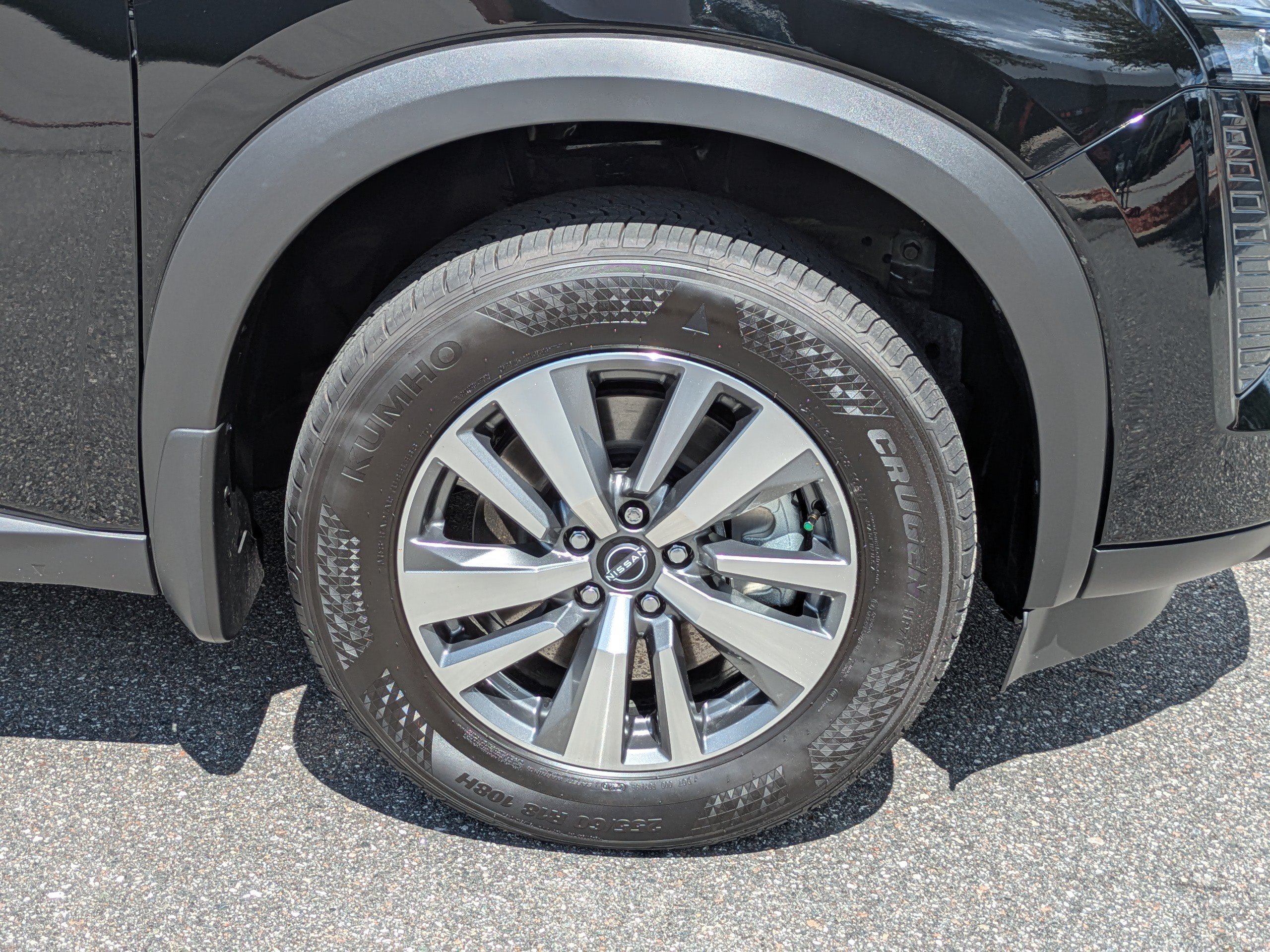 New 2026 Nissan Pathfinder SL FWD image 11