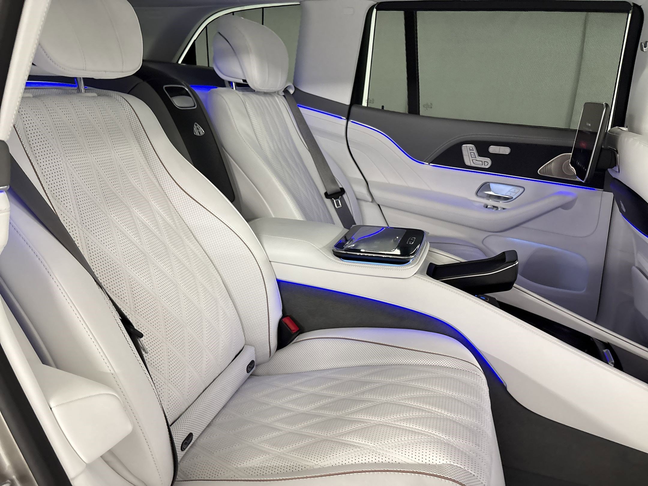 New 2026 Mercedes-Benz Maybach GLS 600 4MATIC image 29