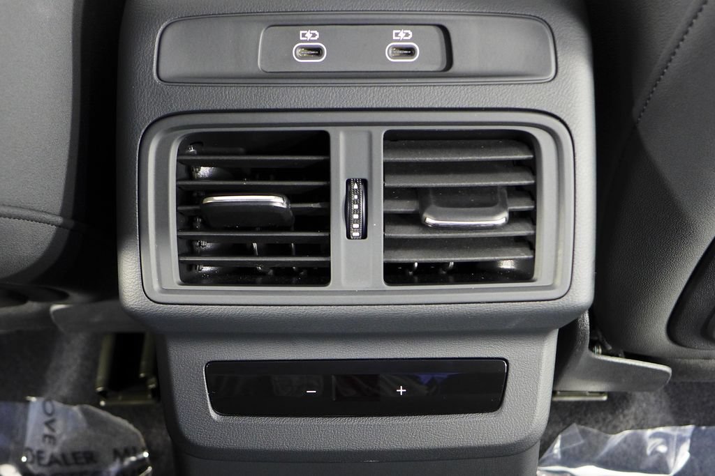 Used 2025 Audi Q5 Premium Plus w/ Premium Plus AWD/4WD image 24