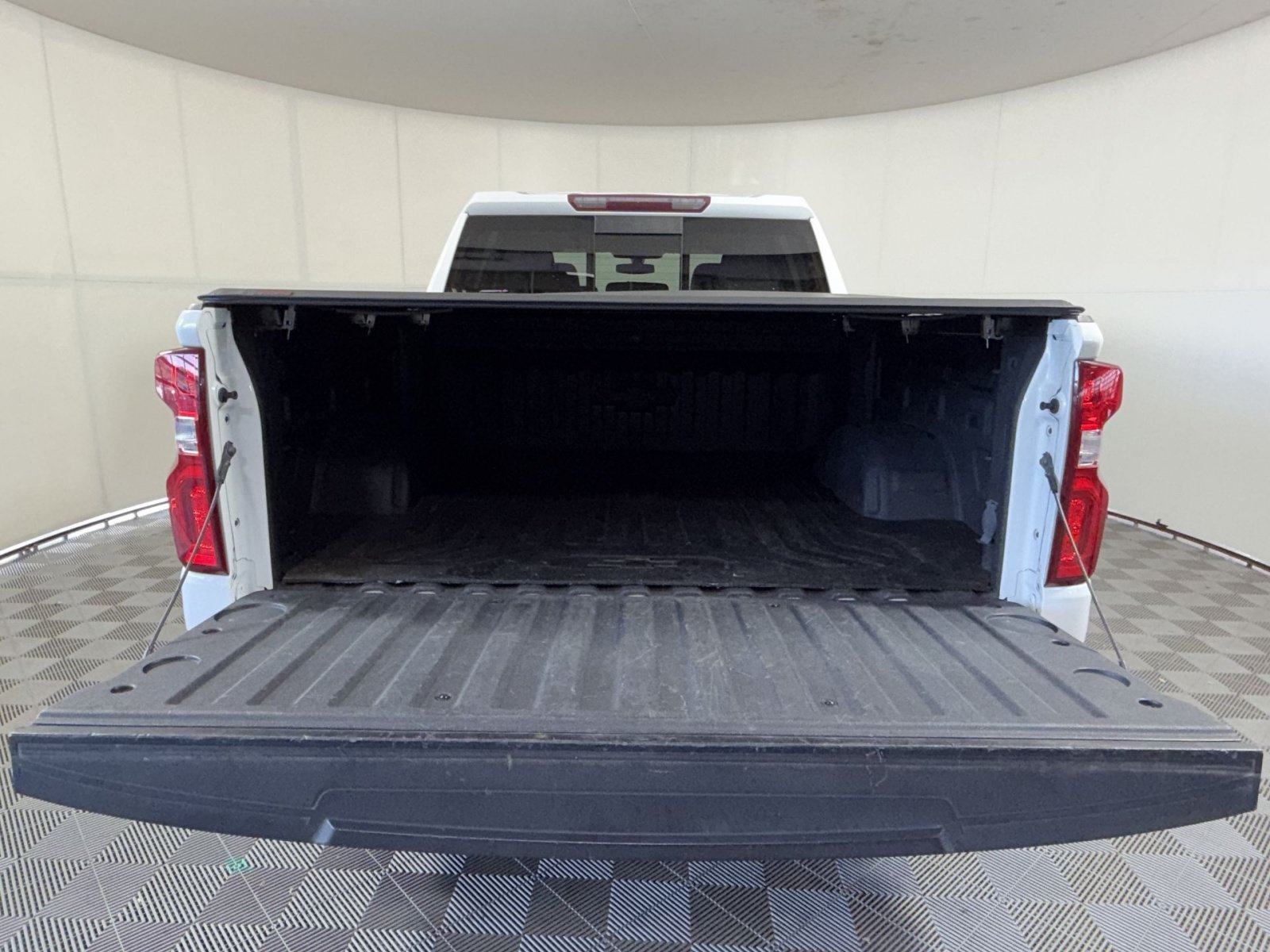 Used 2020 Chevrolet Silverado 1500 LT Trail Boss AWD/4WD image 27