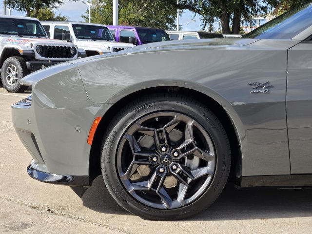 Used 2025 Dodge Charger Daytona R/T w/ Quick Order Package 25M R/T AWD/4WD image 9