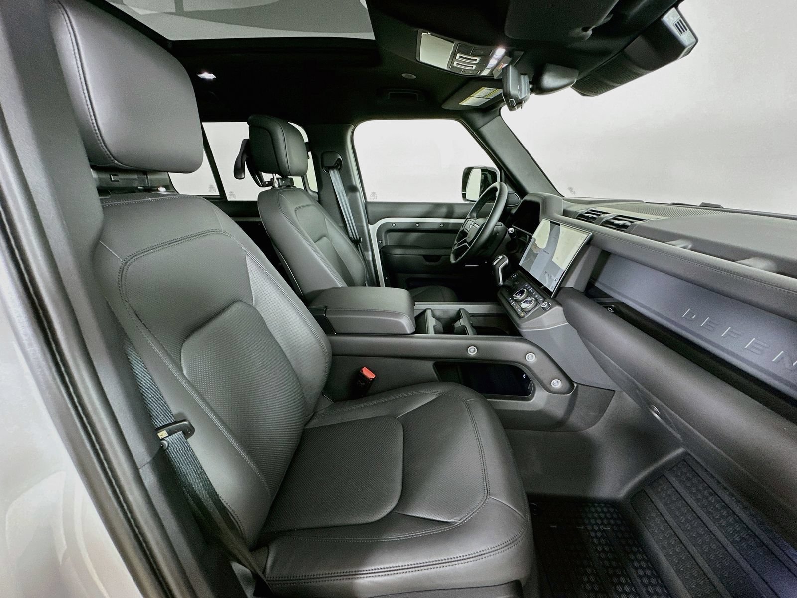 New 2026 Land Rover Defender 110 X-Dynamic SE AWD/4WD image 44