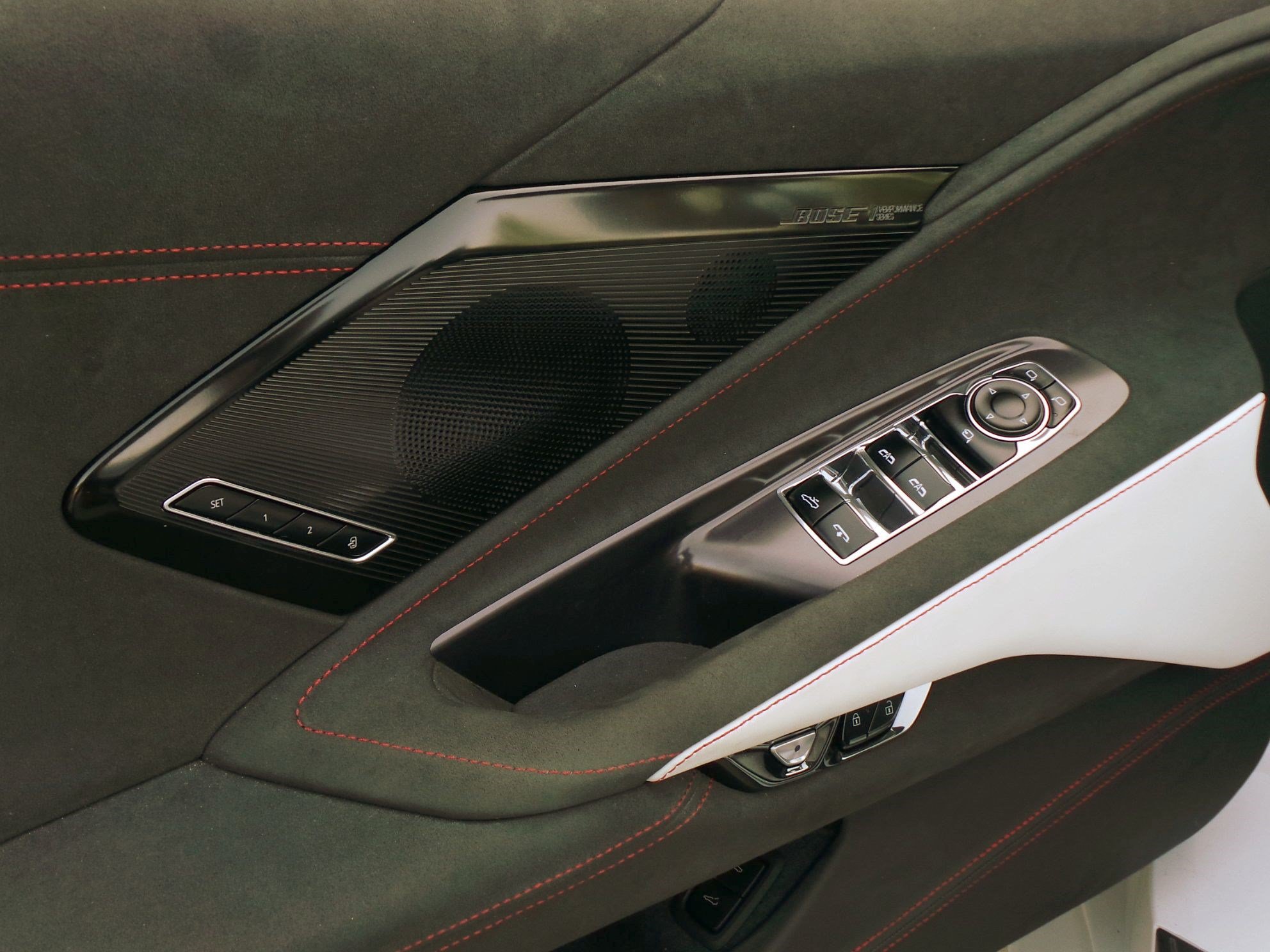 Used 2023 Chevrolet Corvette Stingray Premium Conv w/ Z51 Performance Package RWD image 24