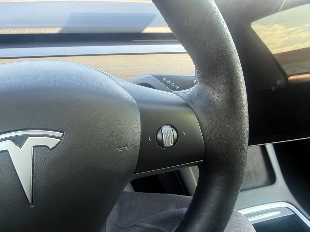 Used 2022 Tesla Model 3 Long Range AWD/4WD image 18