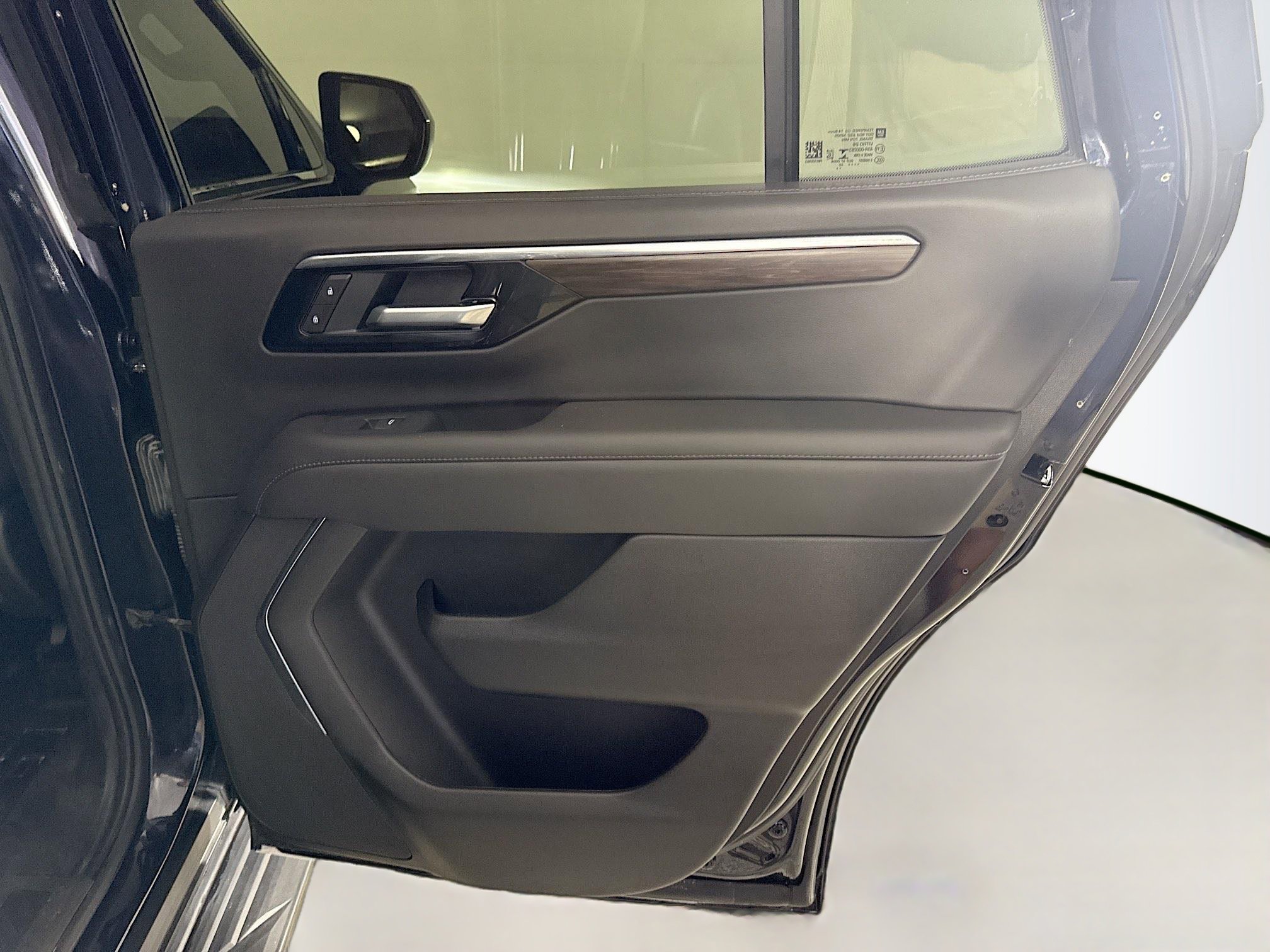 Used 2022 Chevrolet Tahoe 2WD w/ Remote Keyless Entry Package image 28