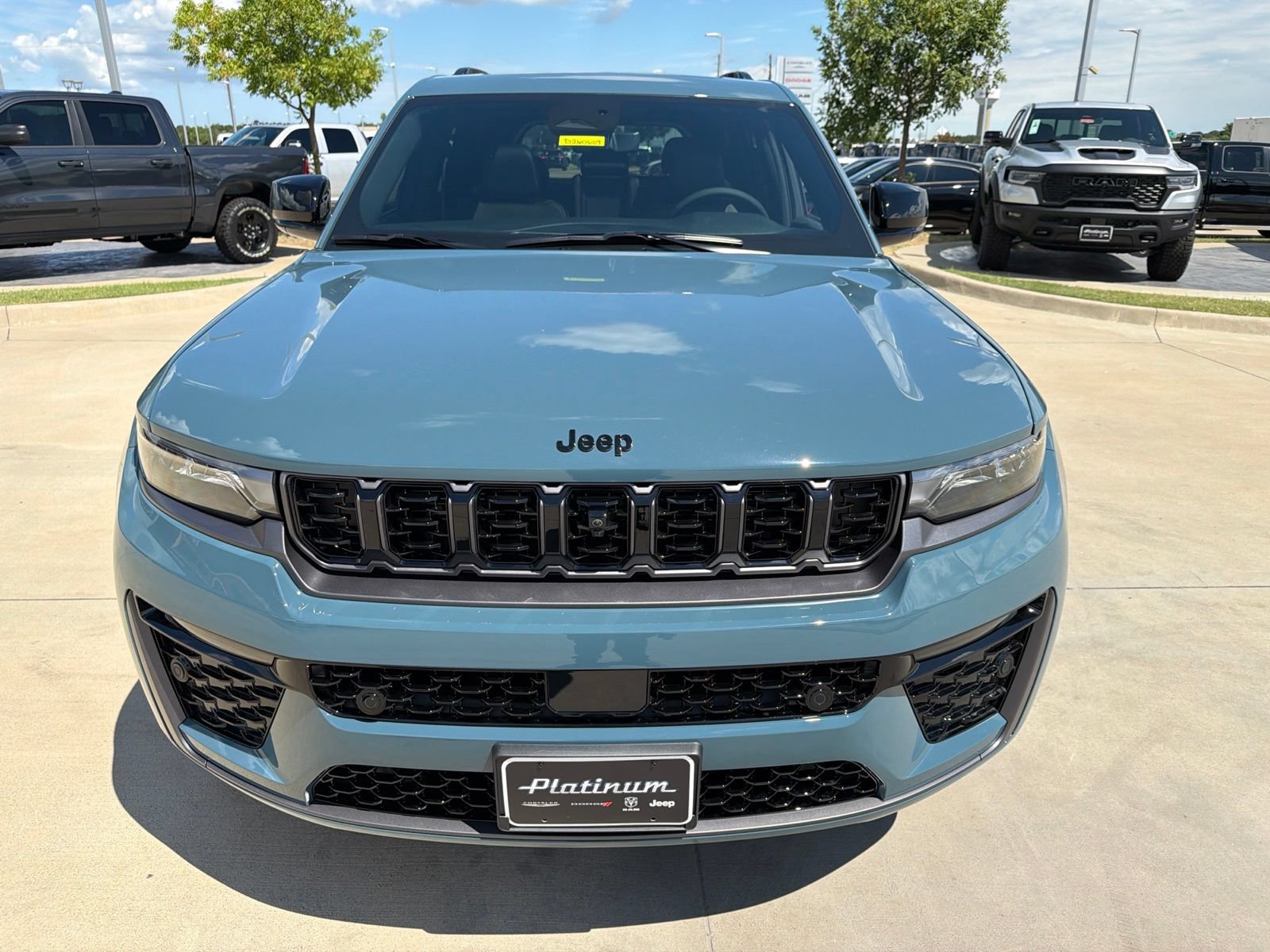 New 2026 Jeep Grand Cherokee Limited AWD/4WD image 8