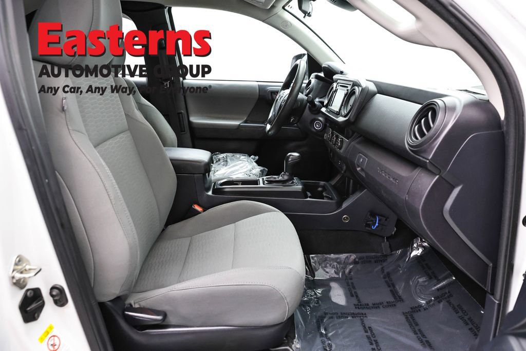 Used 2018 Toyota Tacoma SR RWD image 22