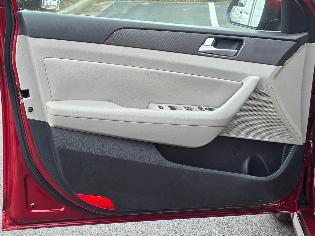 Used 2015 Hyundai Sonata Sport image 12