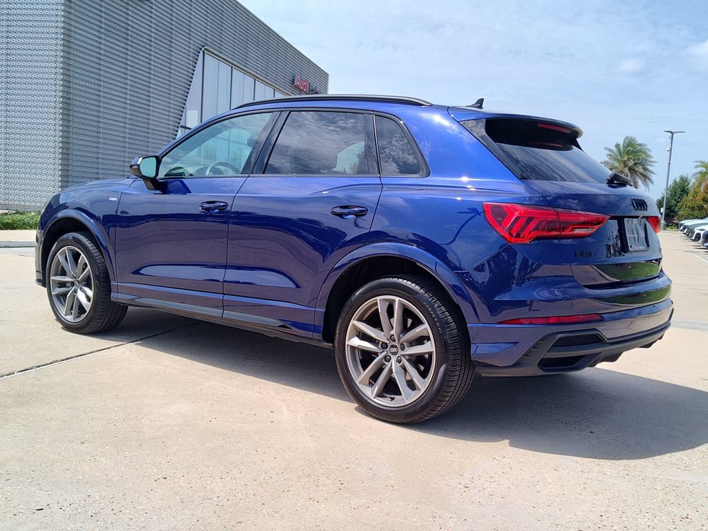 Certified 2025 Audi Q3 2.0T Premium w/ Convenience Package AWD/4WD image 6