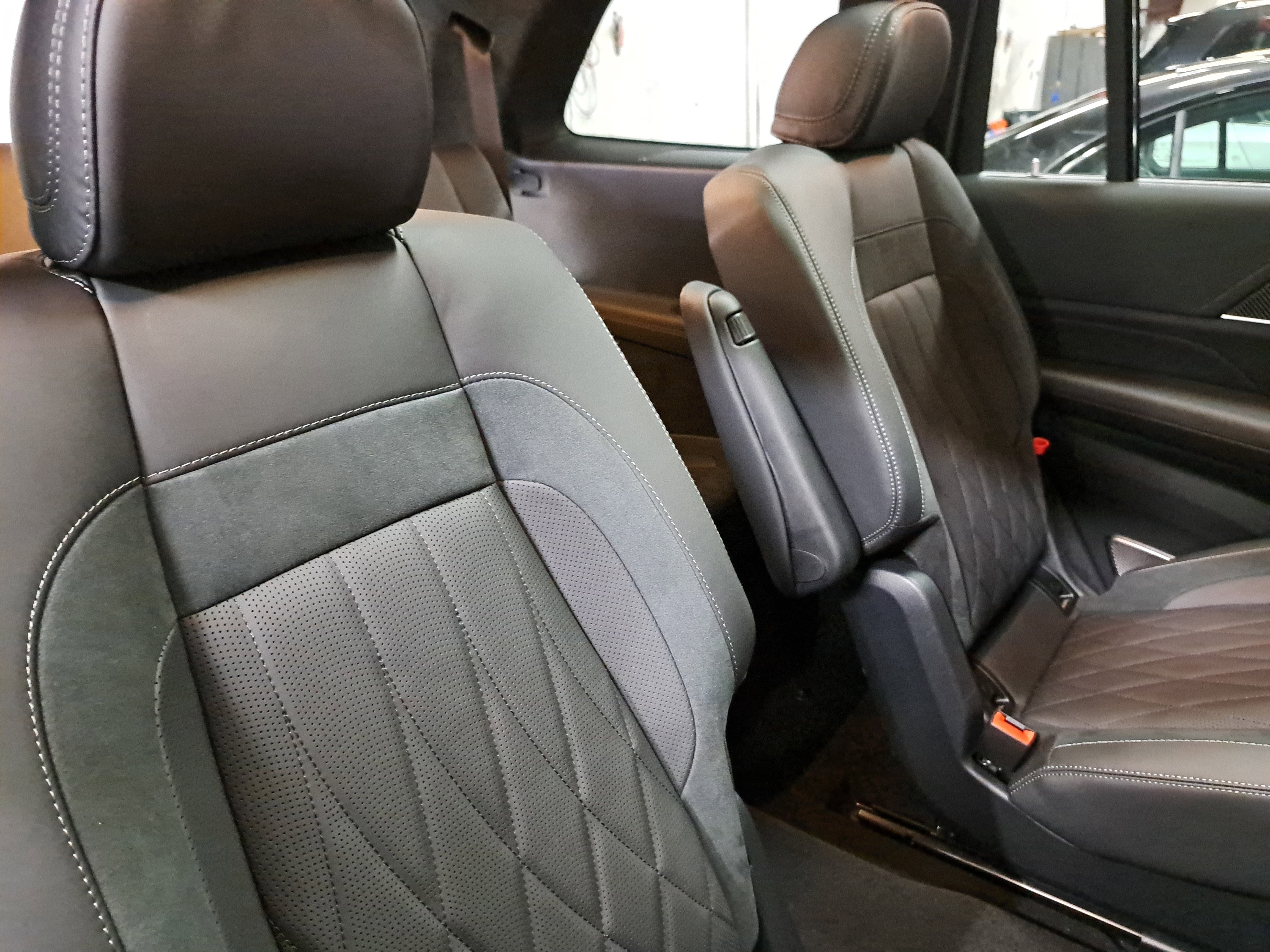 New 2026 Mercedes-Benz GLS 63 AMG 4MATIC image 12