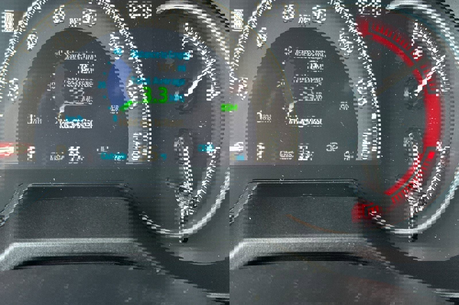 New 2025 Toyota RAV4 XLE image 31