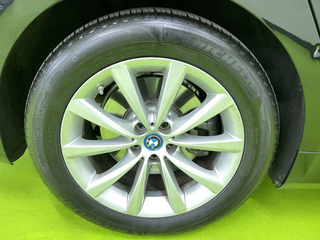 Used 2018 BMW 740e xDrive image 16