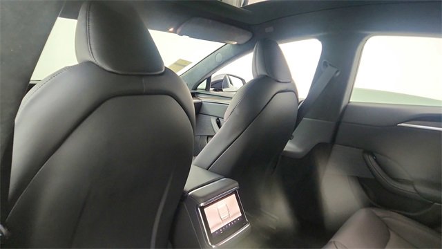 Used 2023 Tesla Model S Standard Range image 29