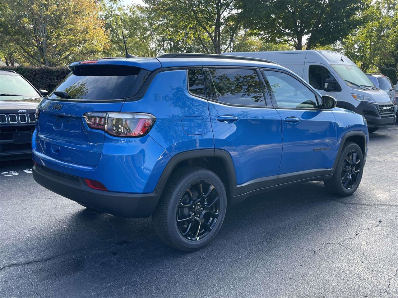 New 2026 Jeep Compass Latitude image 9