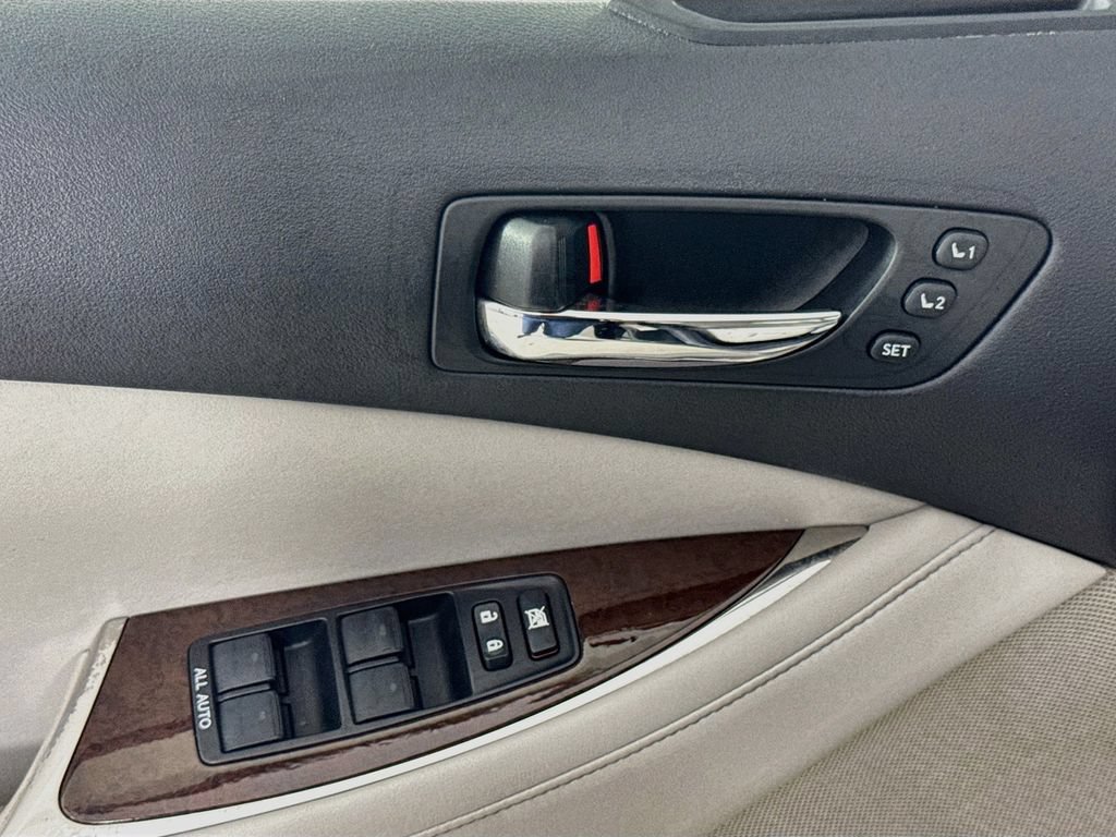 Used 2010 Lexus ES 350 w/ Preferred Accessory Package FWD image 23