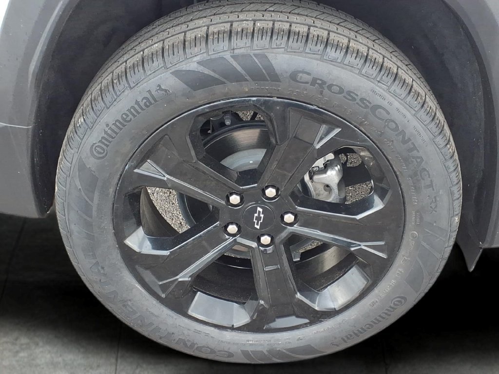 Used 2025 Chevrolet Equinox LT w/ Midnight Edition FWD image 9