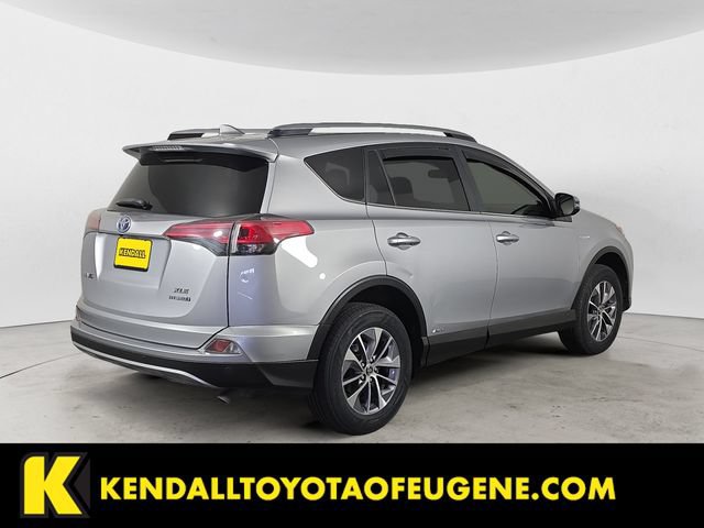 Used 2017 Toyota RAV4 XLE w/ Convenience Package AWD/4WD image 5