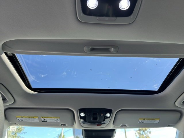 Used 2023 Kia Seltos EX image 17