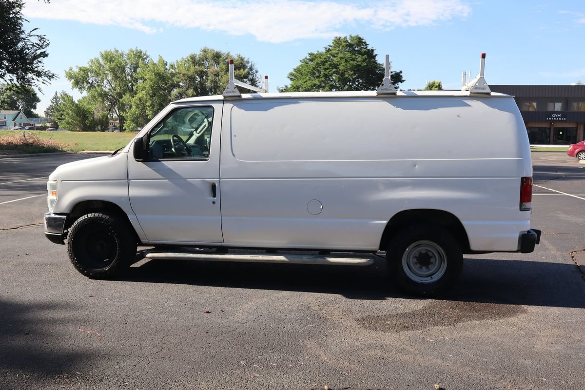 Used 2014 Ford E-250 and Econoline 250 w/ Power Group RWD image 9