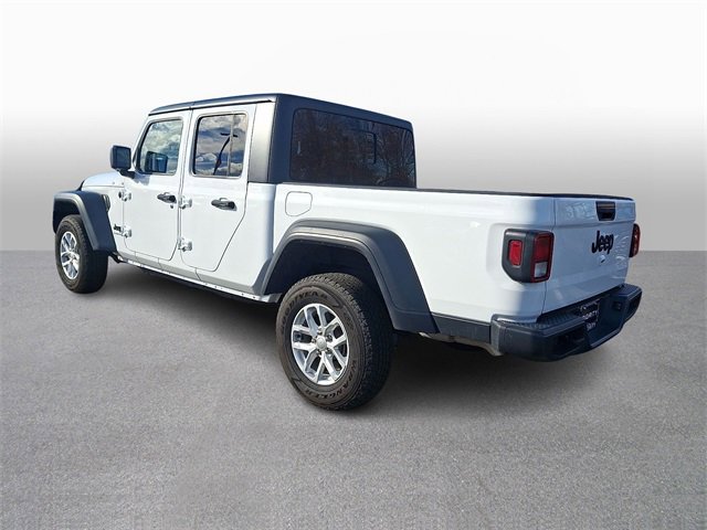 Used 2023 Jeep Gladiator Sport image 6