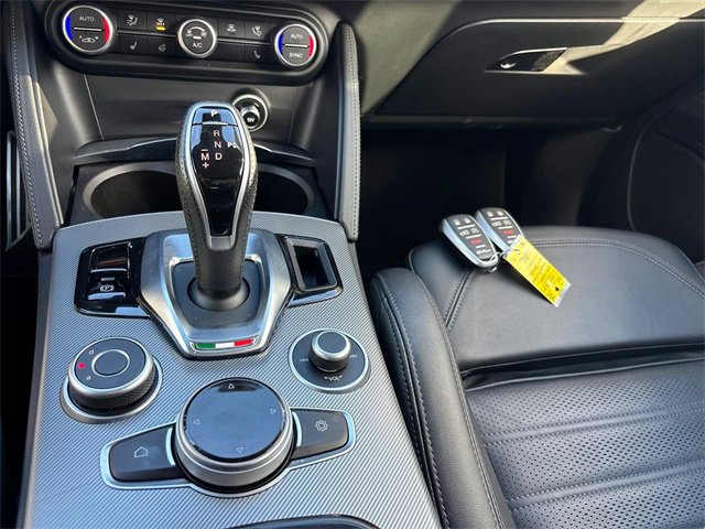 Used 2024 Alfa Romeo Stelvio Veloce image 29