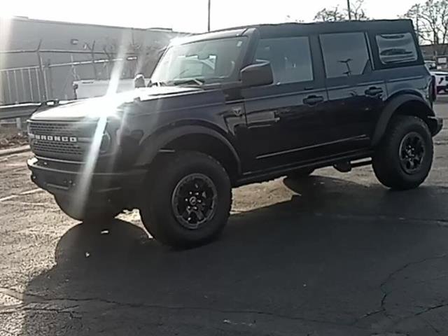 Used 2021 Ford Bronco Badlands image 71