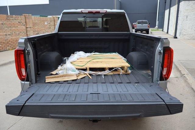 Used 2024 GMC Sierra 1500 Denali RWD image 29
