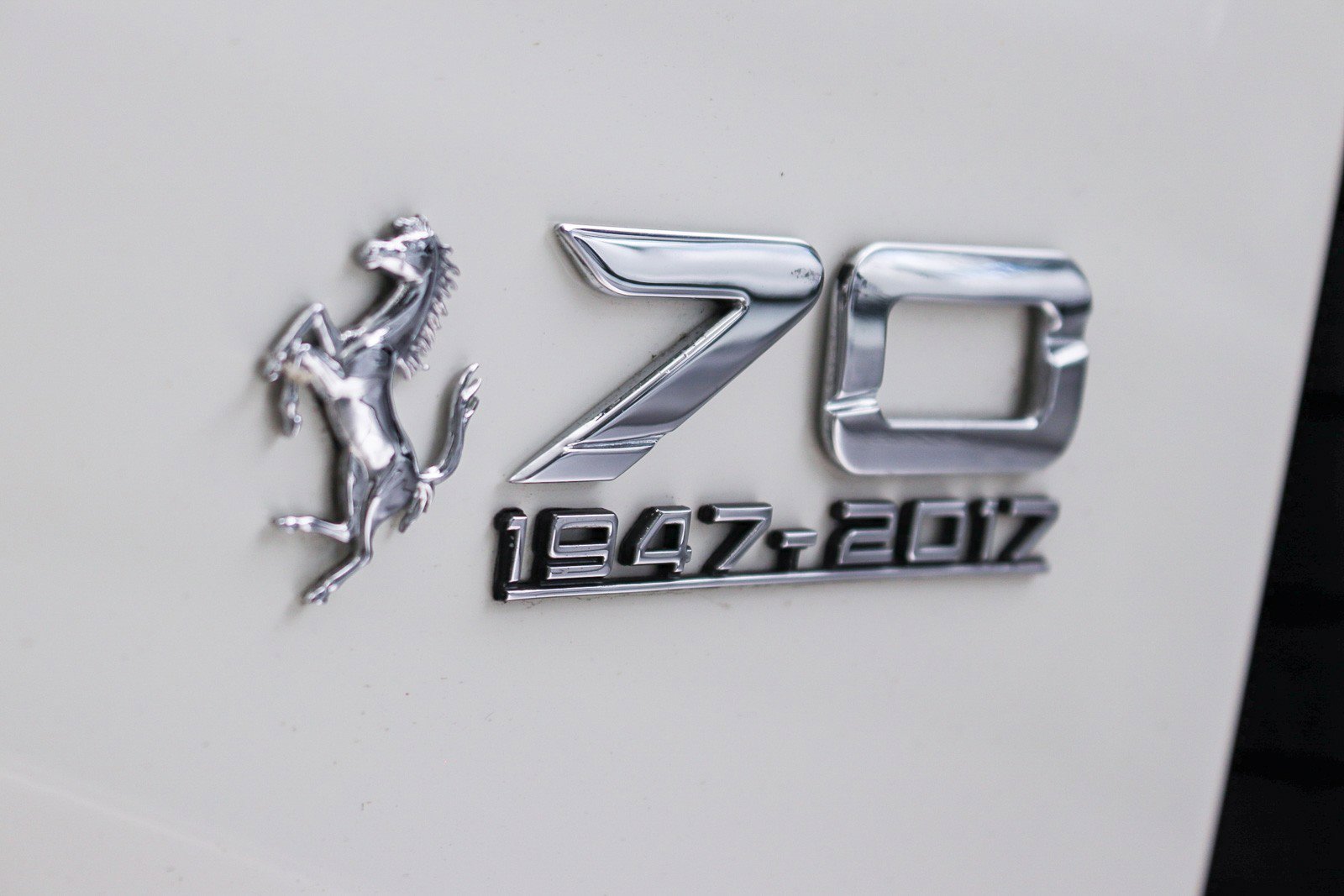 Used 2017 Ferrari California T RWD image 15