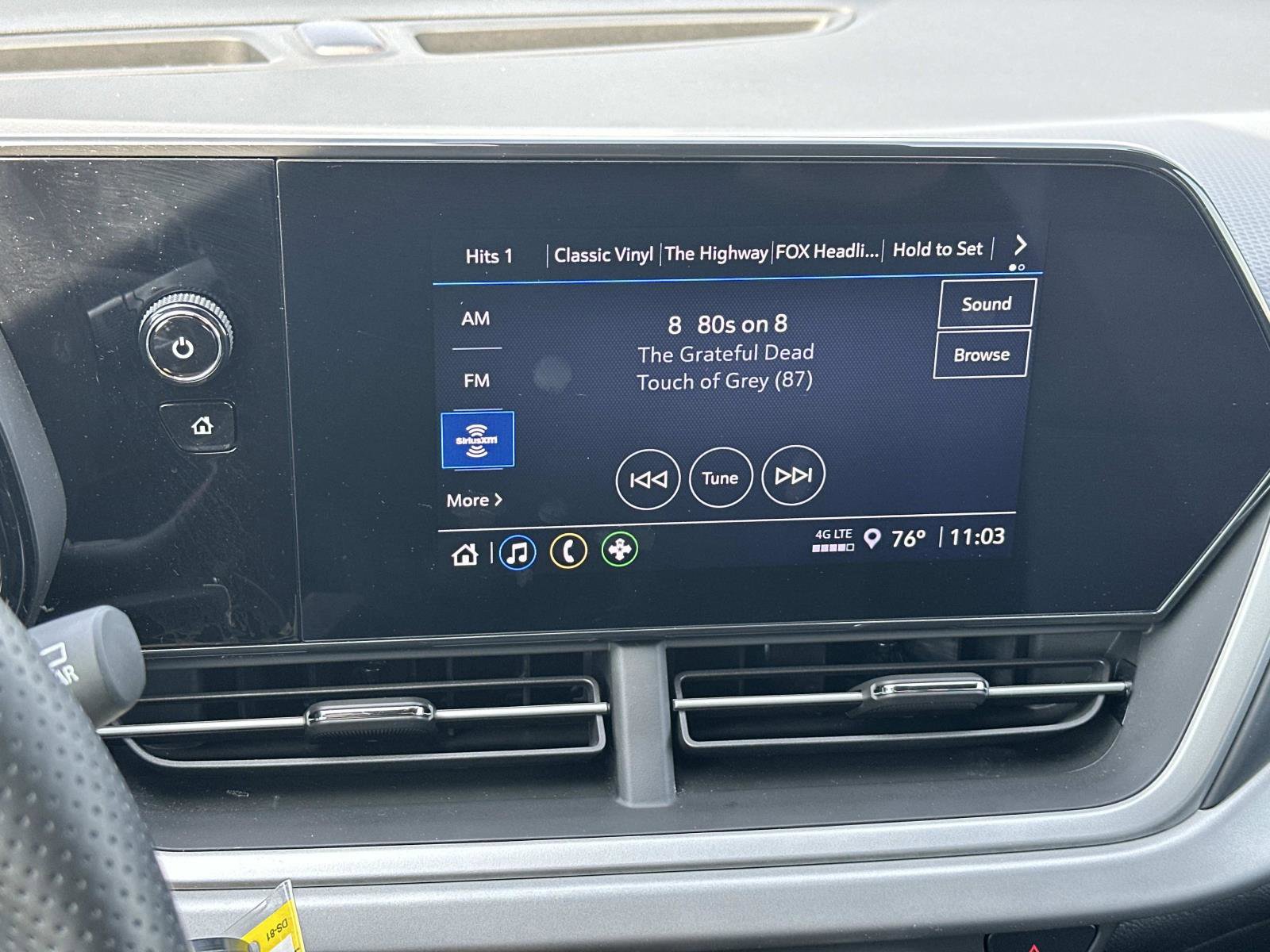 Certified 2024 Chevrolet Trax RS w/ Driver Confidence Package FWD image 27