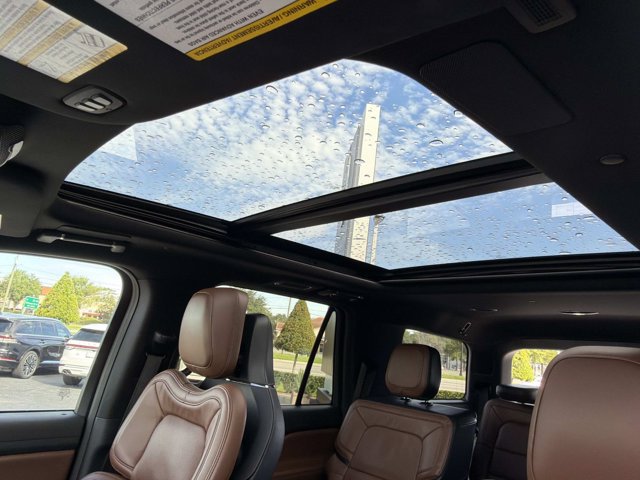 Certified 2024 Lincoln Navigator Reserve AWD/4WD image 34