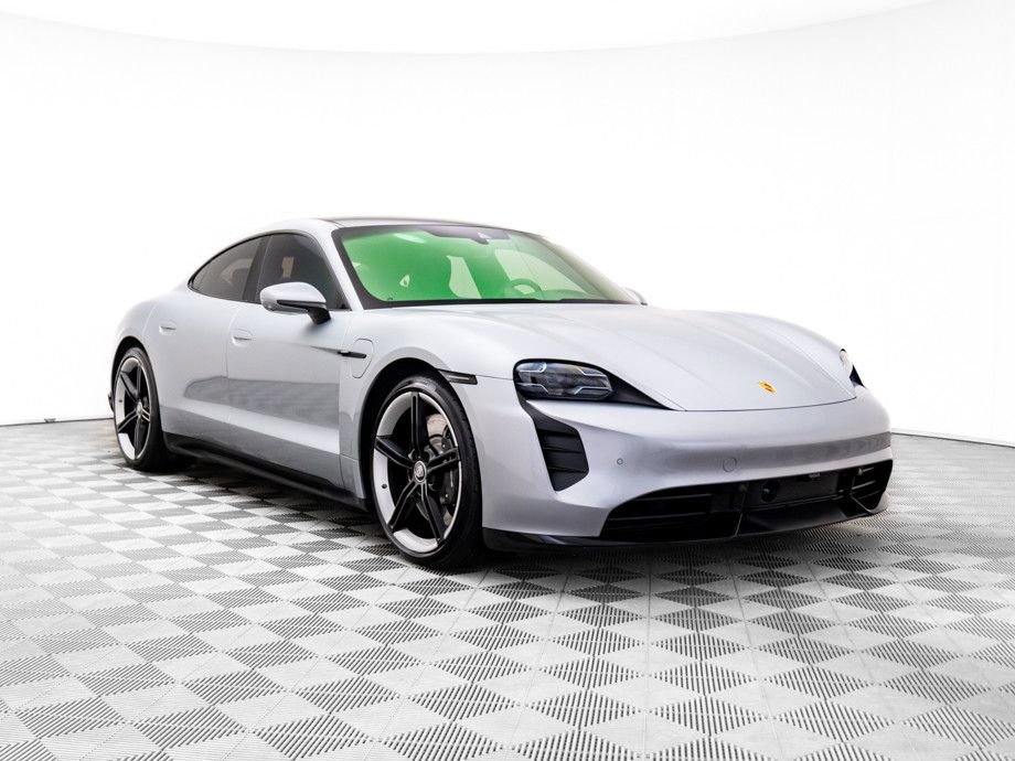 Used 2021 Porsche Taycan Turbo image 6