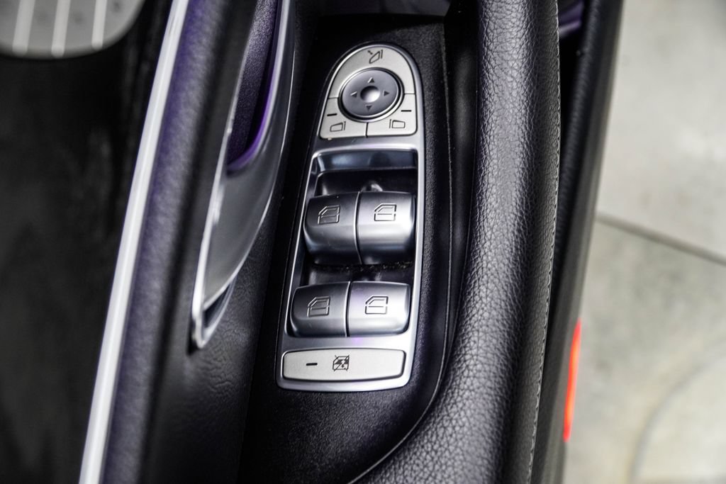 Used 2023 Mercedes-Benz E 350 4MATIC Sedan image 37