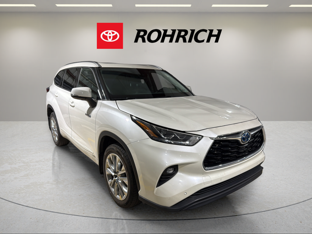 Used 2021 Toyota Highlander Limited AWD/4WD image 2