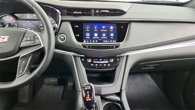 Certified 2024 Cadillac XT5 Luxury image 16