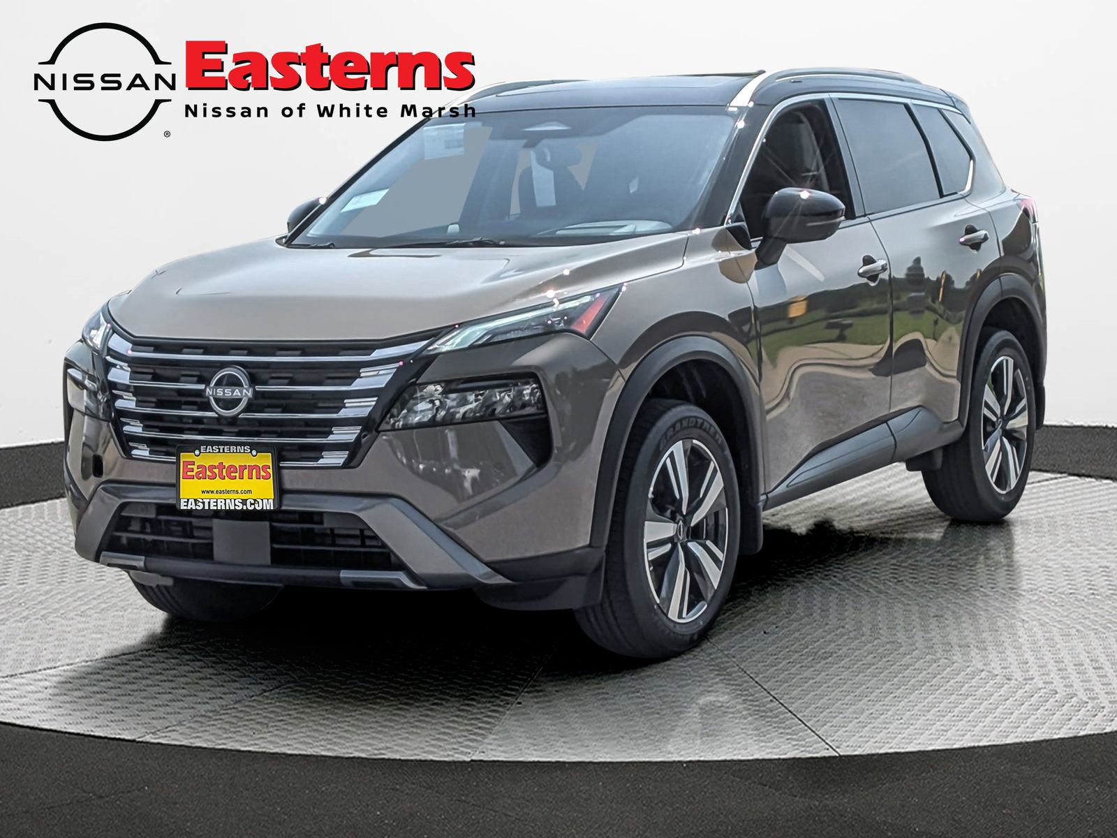 New 2025 Nissan Rogue SL w/ Tech Package AWD/4WD image 3