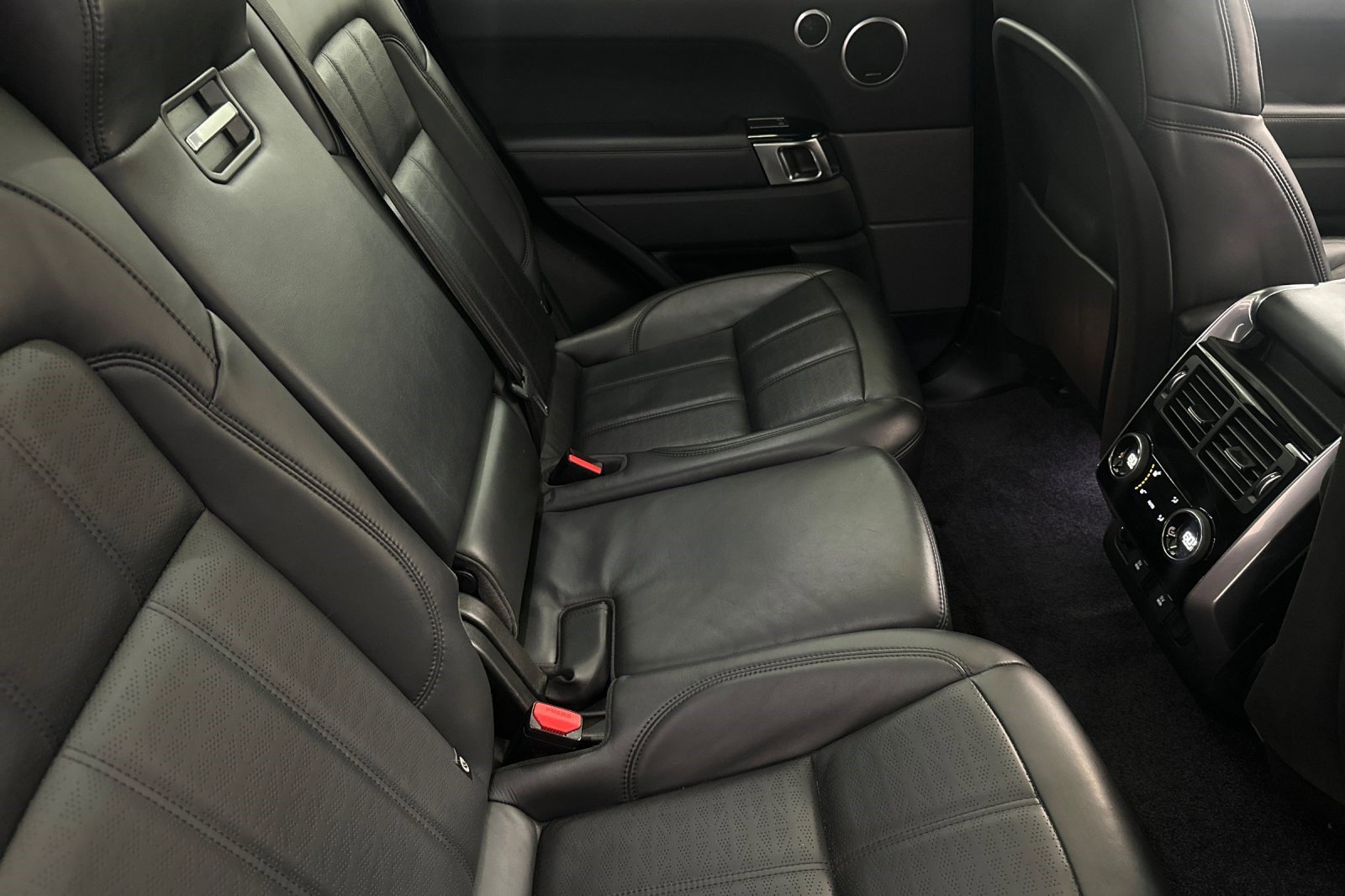 Used 2019 Land Rover Range Rover Sport HSE Dynamic image 31