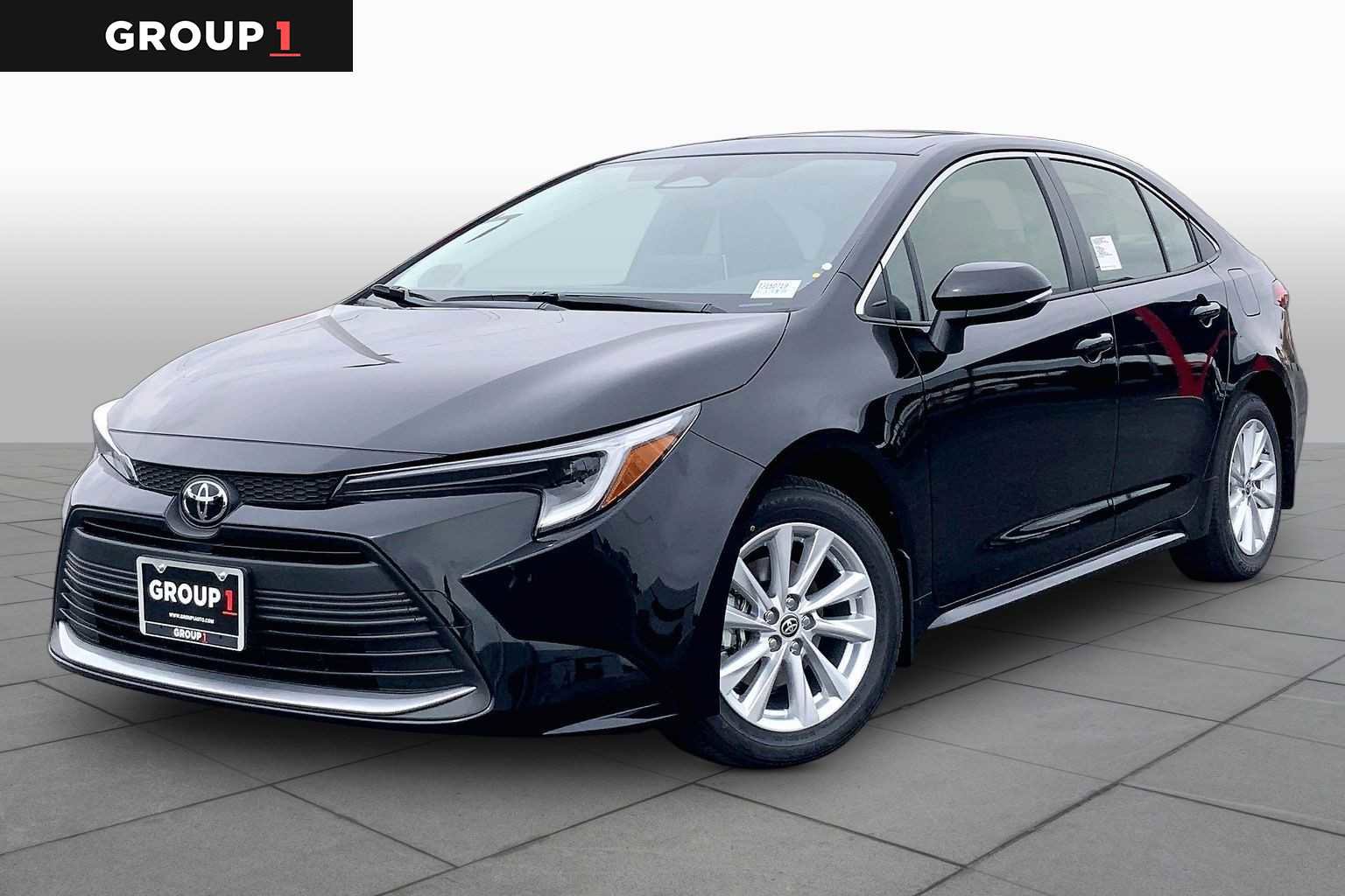 New 2026 Toyota Corolla XLE FWD video 1