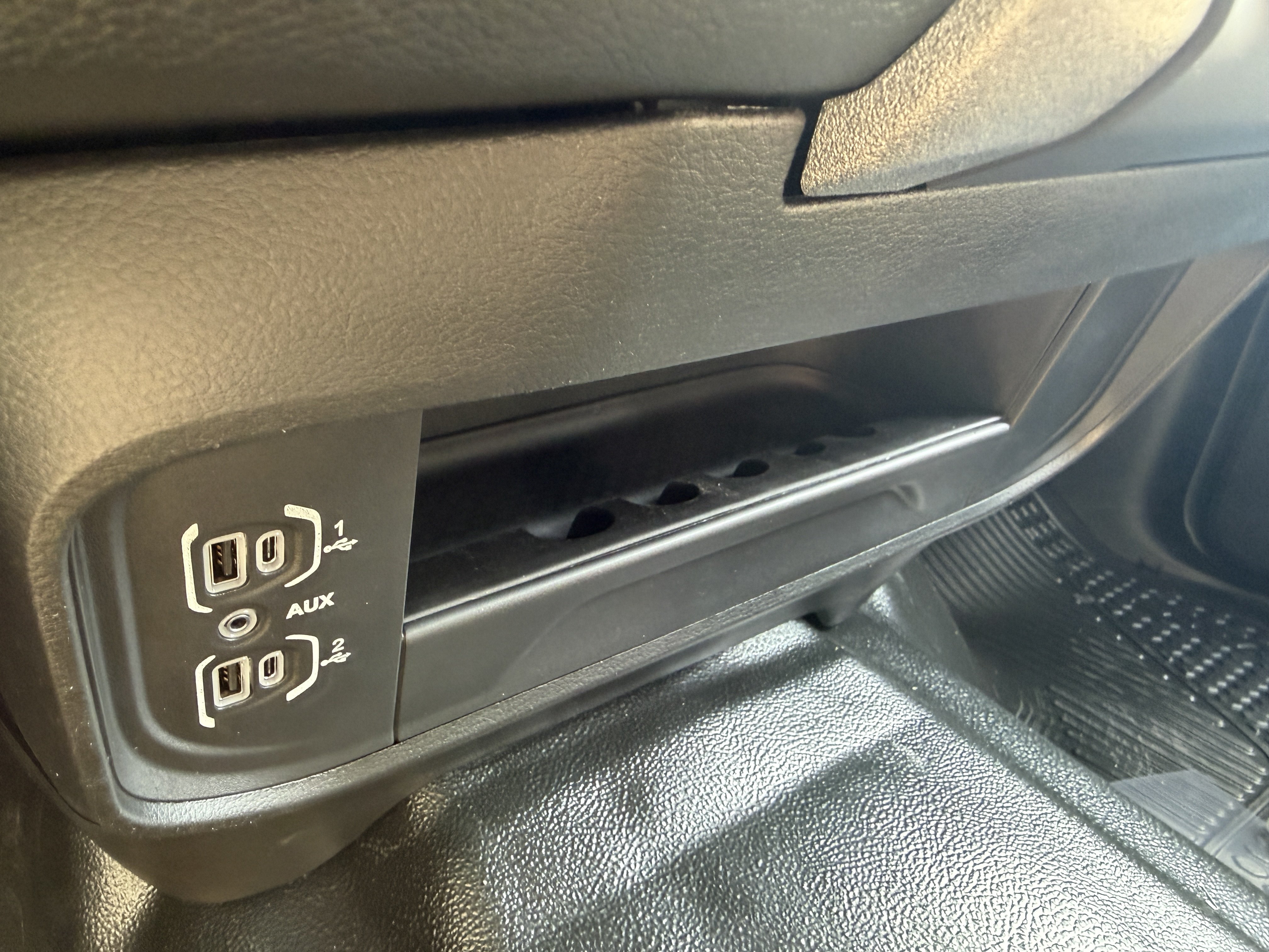New 2026 RAM 3500 Tradesman AWD/4WD image 39
